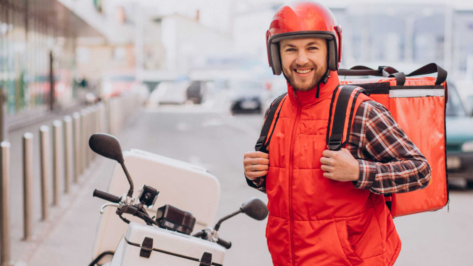 How much does it cost to hire a delivery service in UAE?